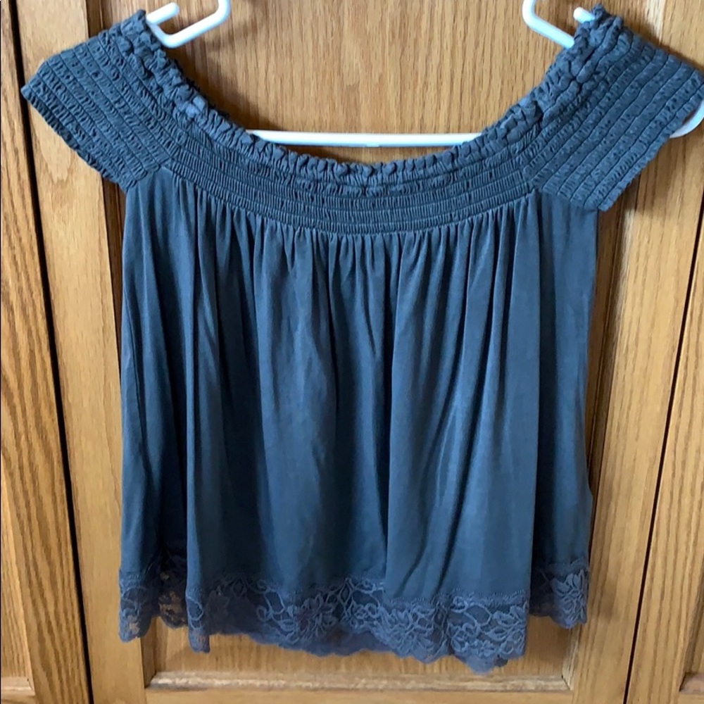 American Eagle off the shoulder